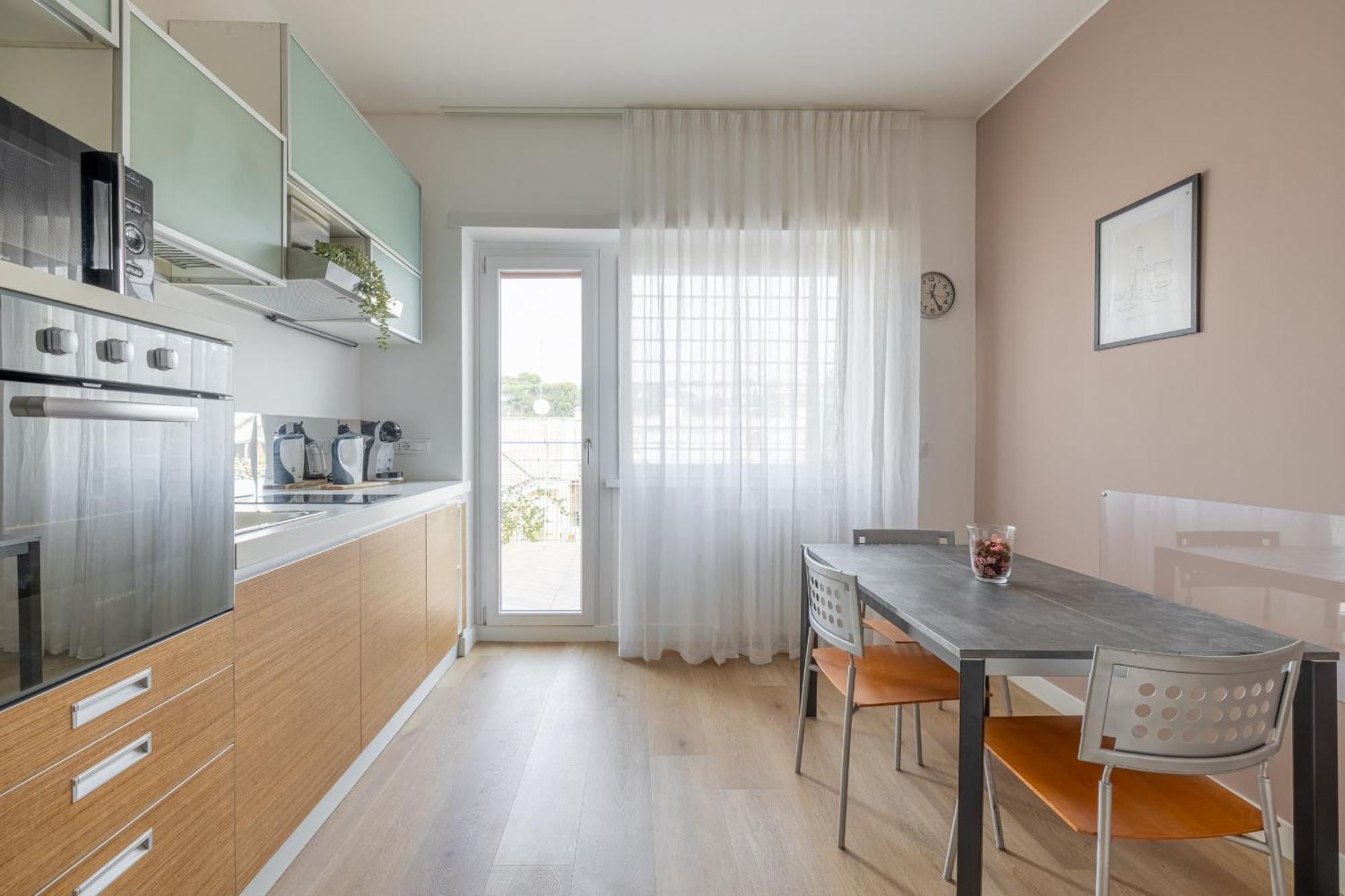 St Peter S Bright With Terrace Apartment *